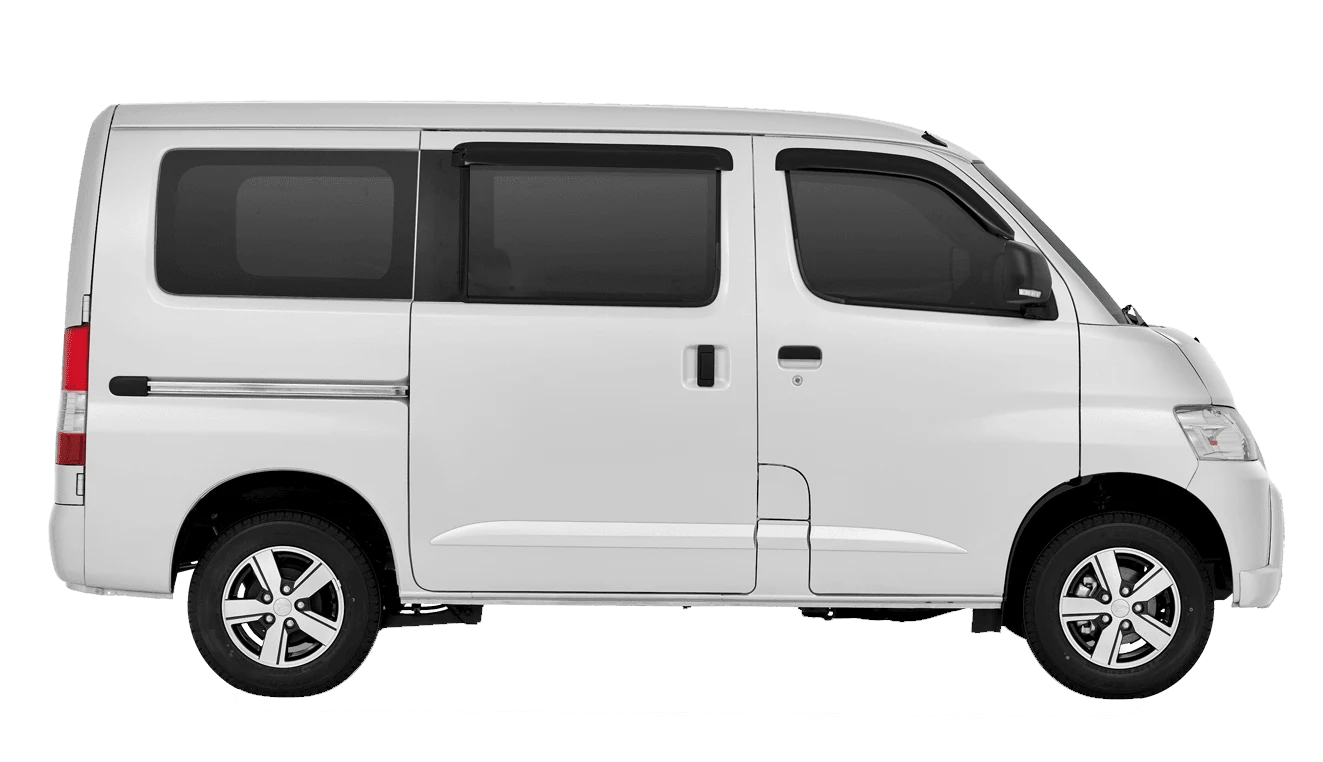 Daihatsu GranMax Minibus 10